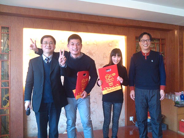 科進(jìn)年會迎新年 南京科進(jìn)舉辦了迎新年聚餐年會迎接新年